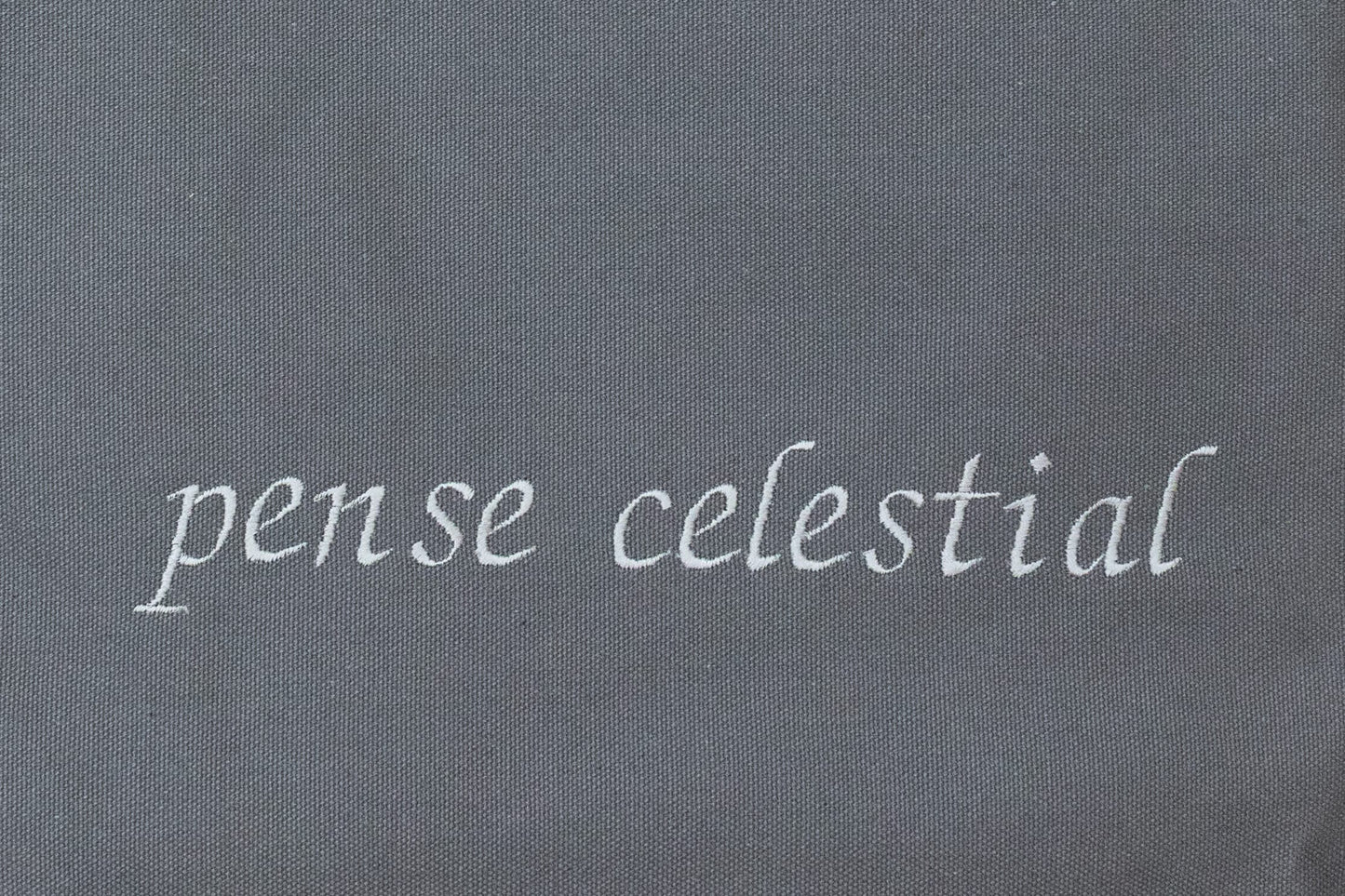 Think Celestial Embroidery Portuguese